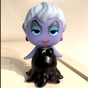 FUNKO DISNEY VILLAINS MYSTERY MINI